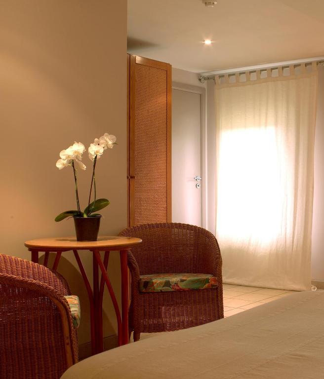 Hotel Le Beau Sejour Nassogne Kamer foto